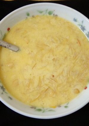 A picture of Sheer khurma.