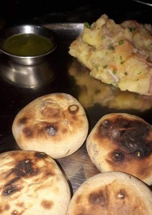 A picture of Dal bati.