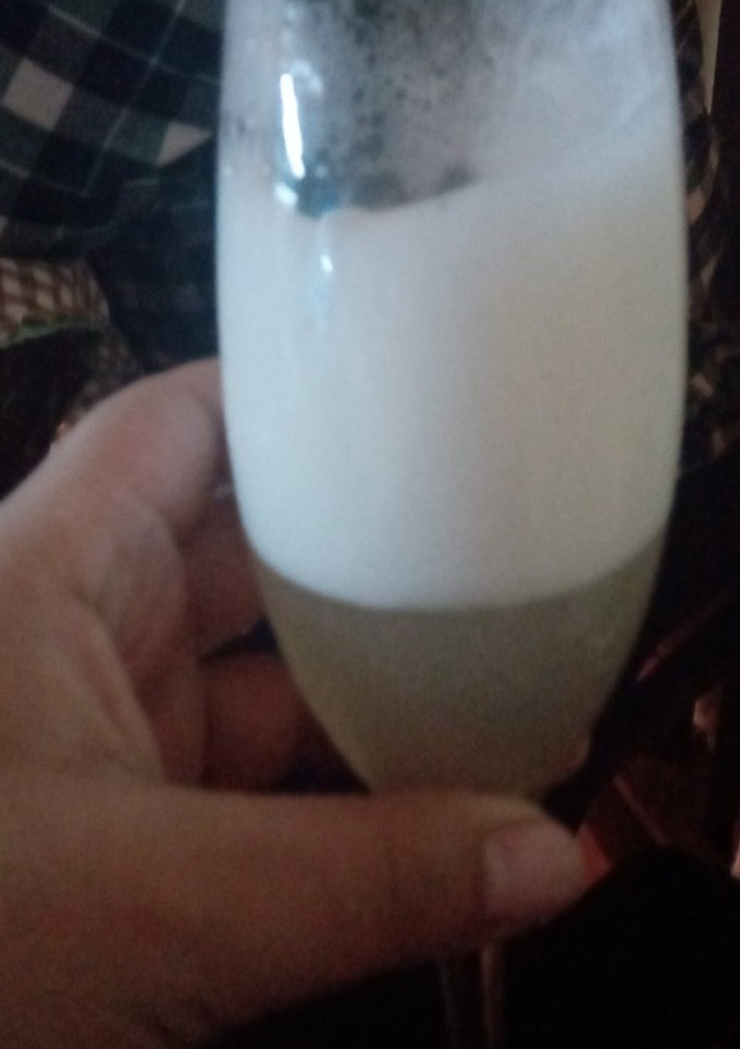 Una foto de Pisco sour viñamarino