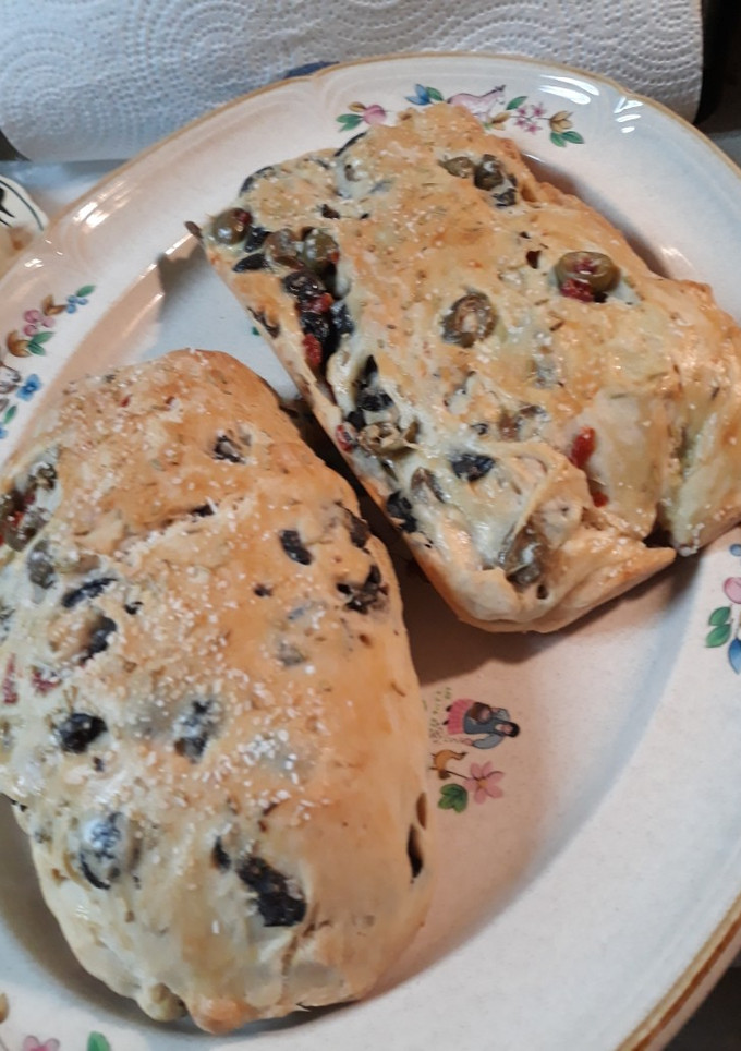 A picture of Olive Bread.