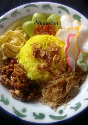 Foto resep Nasi kuning magicom