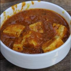 A picture of Shahi paneer.