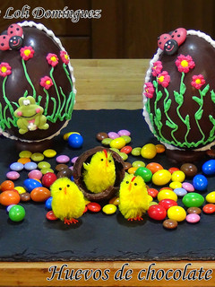 Una foto de Huevos de chocolate decorados (Huevos de Pascua)