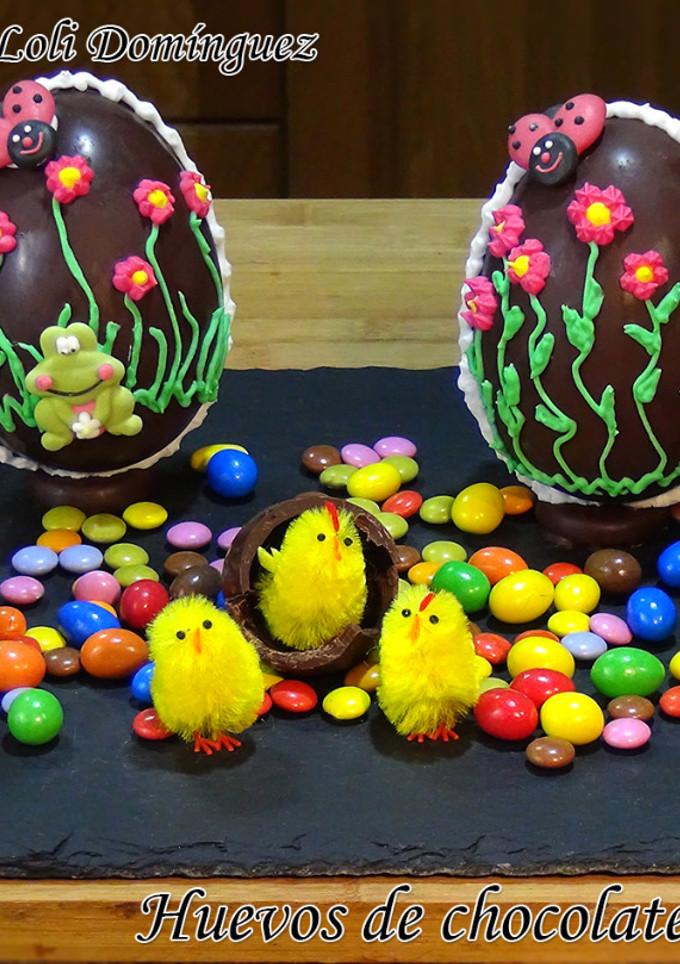 Una foto de Huevos de chocolate decorados (Huevos de Pascua)