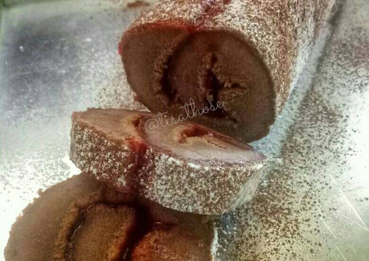 Choco roll cake strawberry ala Those 🍓