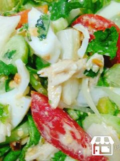 A picture of Lao Salad.