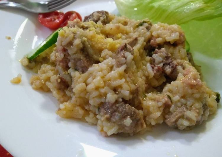 Risoto de carne e linguicinha - Tudogosreceitas