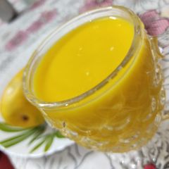 A picture of Mango milkshake.