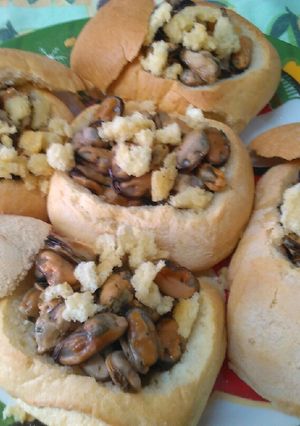 Foto di Focaccia di semola ripiene di cozze 😱