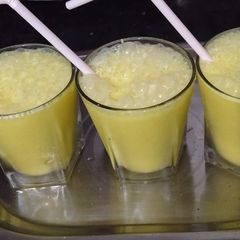 A picture of Pineapple milk shake.