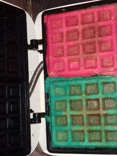 Una foto de Waffles de colores para mis niños
