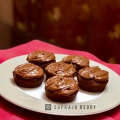 A picture of Nutella Peanut Butter cupcakes.