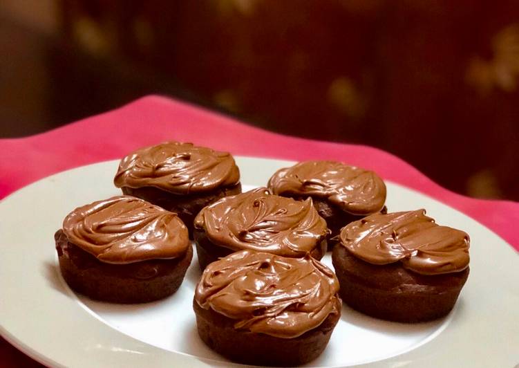 Steps to Prepare Tasty Nutella Peanut Butter cupcakes