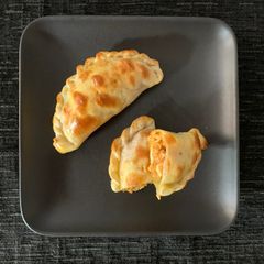A picture of Chicken Baked Empanadas.