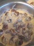 Sweddish meatballs with cream sauce