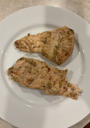 A picture of Olive Oil Dijon Mustard and Oregano Seasoning Grilled Chicken.