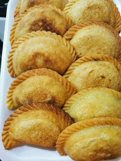 Una foto de Pastel Mandi'o - Empanada de Mandioca