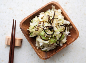 日式鹽昆布高麗菜沙拉 的食譜成品照片