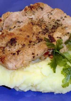 Bazsalikomos sertésszelet recept fotója