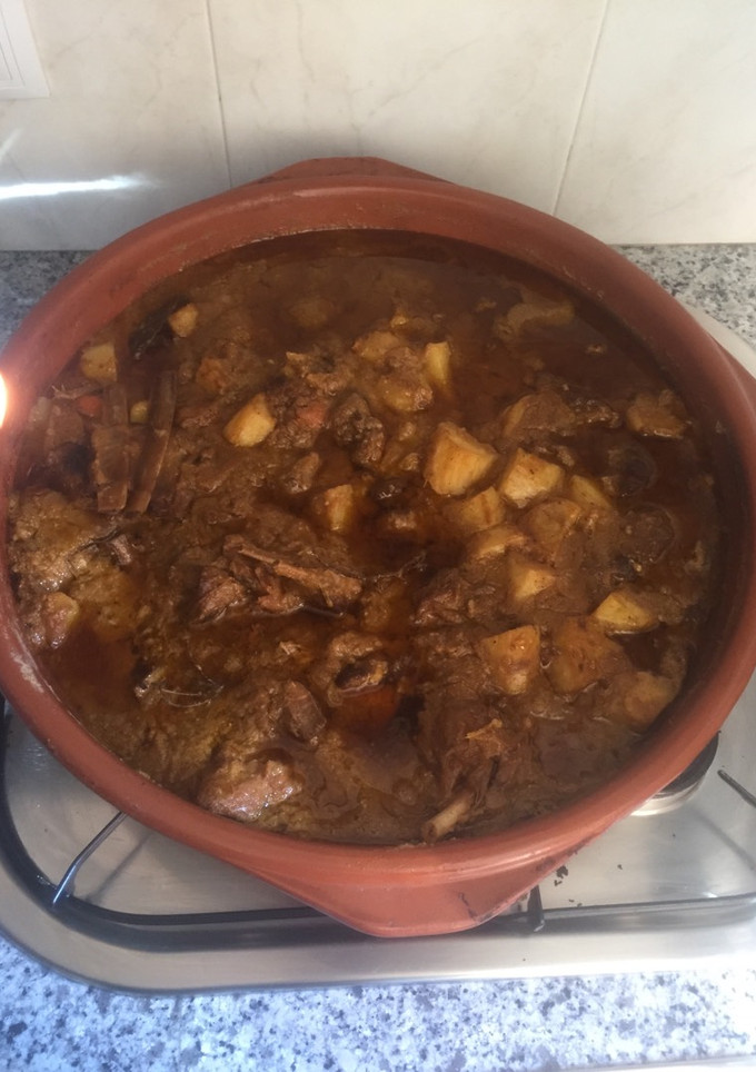Una foto de Estofado de jabalí con patatas