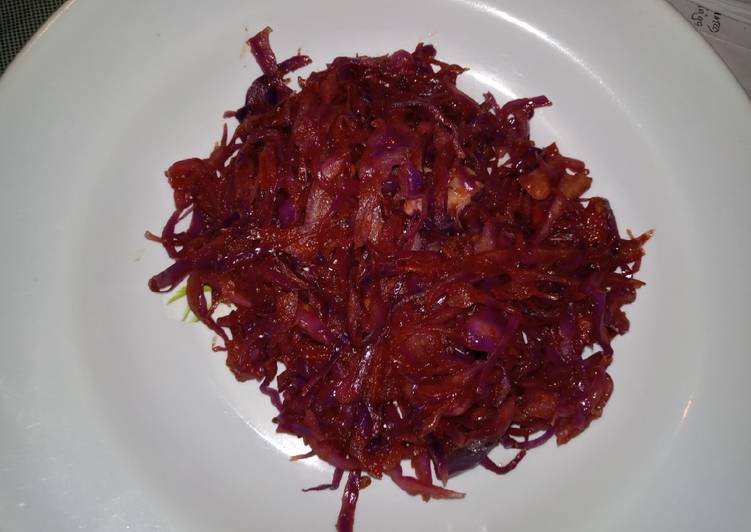 Stewed Purple Cabbage