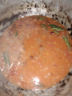 சுண்டல் குருமா (sundal kuruma recipe in tamil) செய்முறை முக்கிய புகைப்படம்