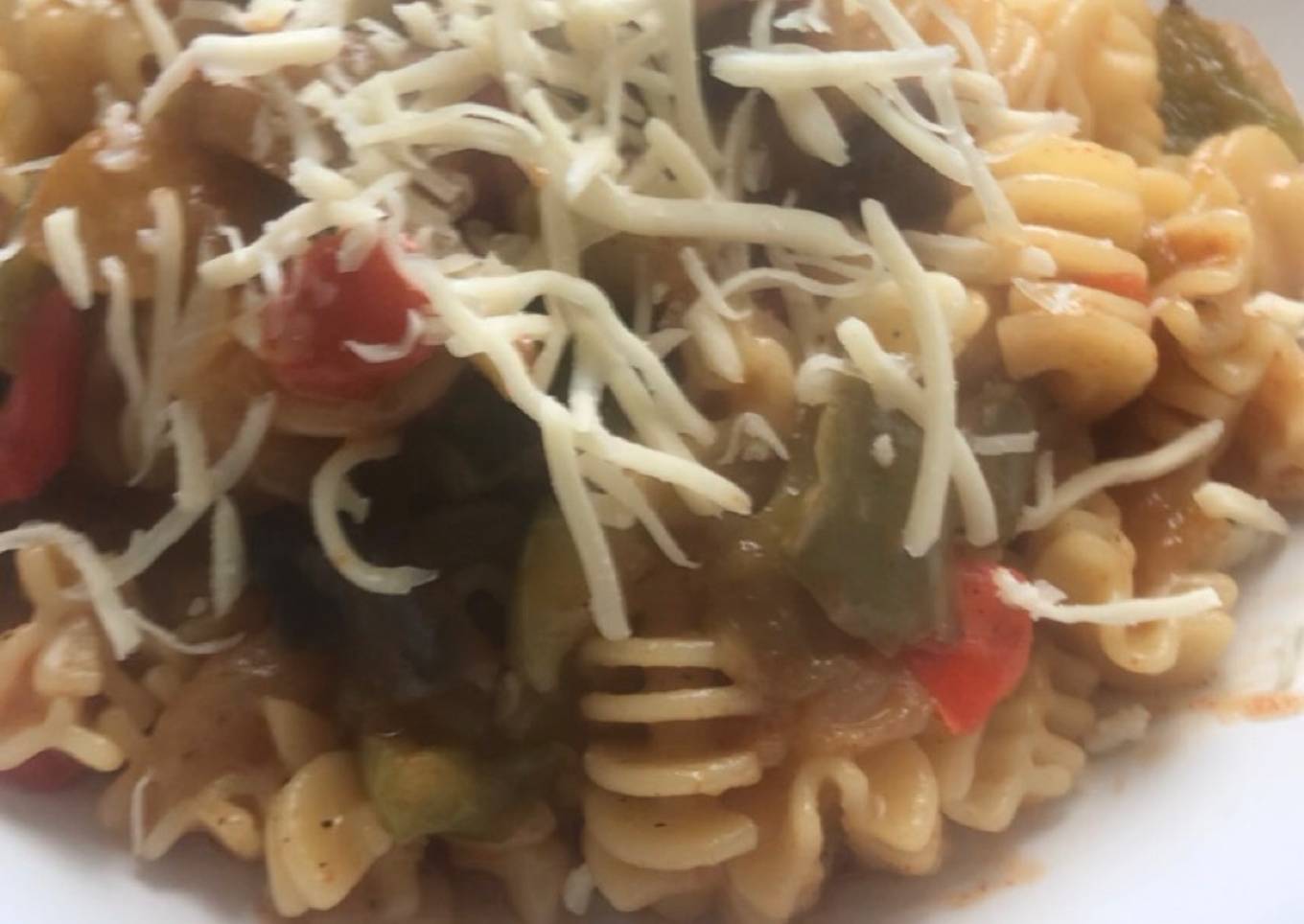 Pasta con pisto de verduras 🫑 🍅 🍆 🧅 y calabacín, one pot
