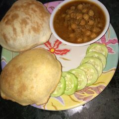 A picture of Chole Bhature.