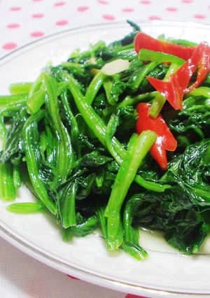 清炒菠菜 的食譜成品照片