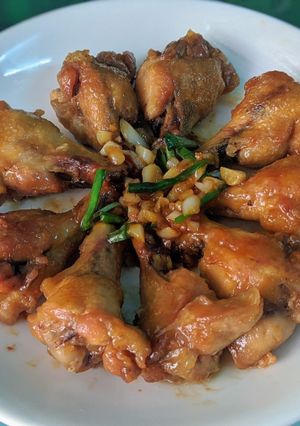 Hình của món Cánh gà chiên nước mắm.