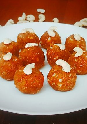 A picture of Coconut ladoo no sugar.