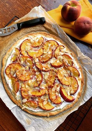 Une photo de ☆Pizza Chèvre et Pêches ☆