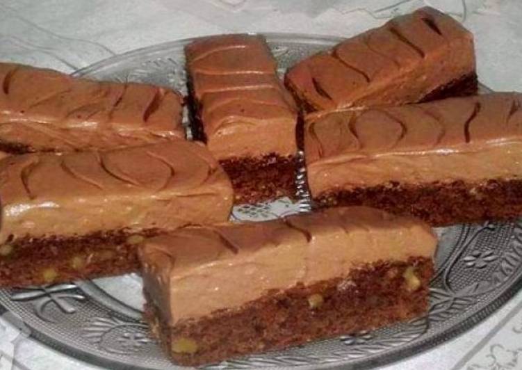 Csokihabos diós szelet