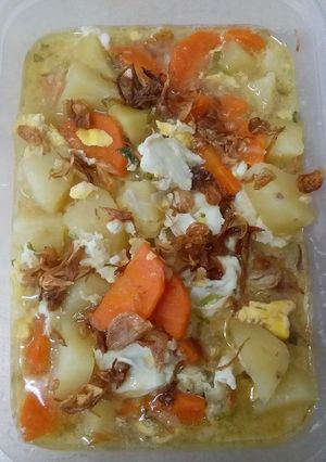 Foto resep Sup tkw(telur,kentang,wortel)