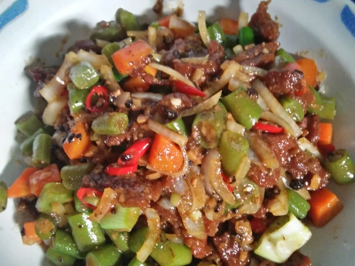 Langkah Mudah untuk Membuat Resep Sapi lada hitam mix sayuran Anti Ribet, Mantap Sekali