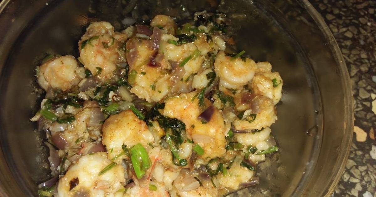 Garlic butter prawns 4weekschallenge Recipe by Fatma Yunus Cookpad