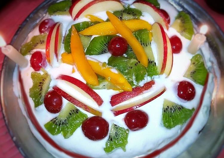 Fresh fruit cake