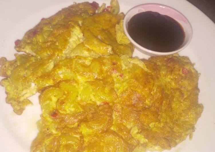 Dadar telur makaroni pedas