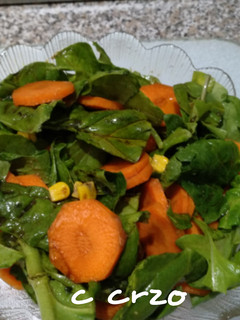 Una foto de Ensalada espinacas