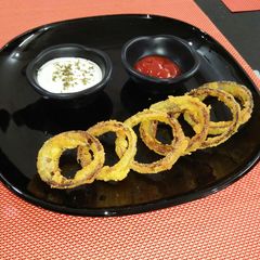 A picture of Onion rings.