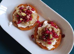 Foto principal de Semi Montadito de calabaza asada con berenjena y granada
