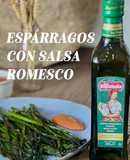 Espárragos con salsa romesco