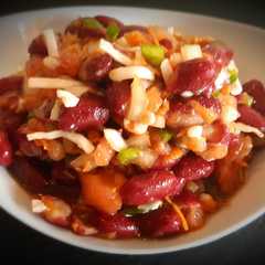 Una foto de Ensalada de alubias rojas
