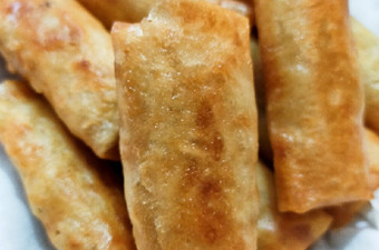 Bagaimana Menyiapkan Lumpia Goreng Isi Rebung Anti Gagal