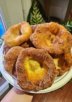 A picture of Malasadas (Portuguese Donuts).
