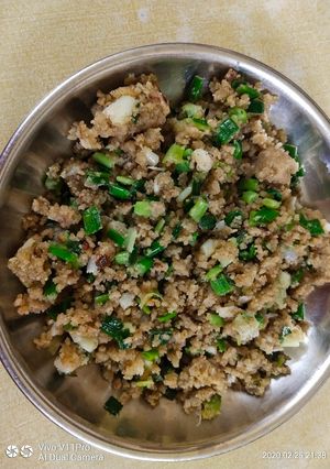 લીલાં લસણ નો રોટલો રેસીપી મુખ્ય ફોટો