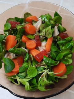 Una foto de Ensalada de canónigos