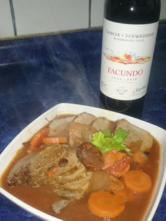 Una foto de Carne atomatada a la cacerola - pollo ganso