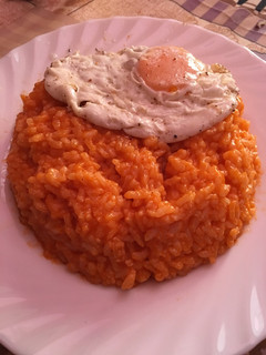 Una foto de Arroz a la cubana