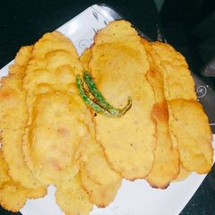A picture of Fafda.